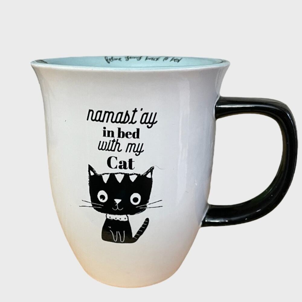 Cat Namast’ay IN BED with my CAT mug - Picture 2 of 6